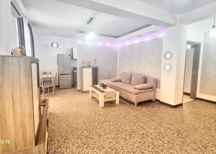 Ariana Luxury - * エフォリエ・ノルド